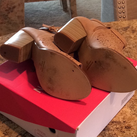 ✨ Booties! Laser Cut Tan Sz 8 Beautiful ✨ - Picture 4 of 6